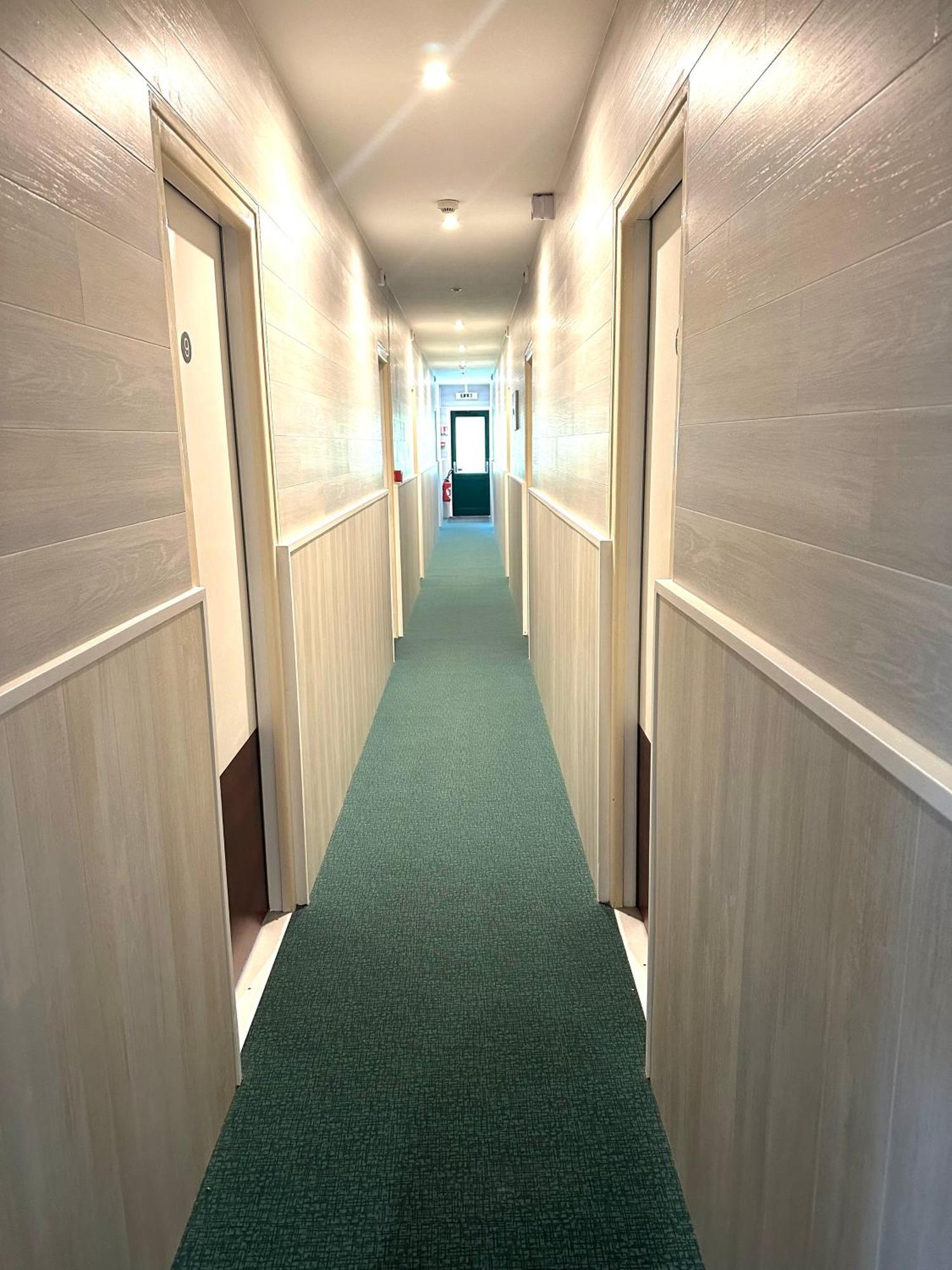 Hotel Roc Land Les Portes du Coglais Exteriér fotografie